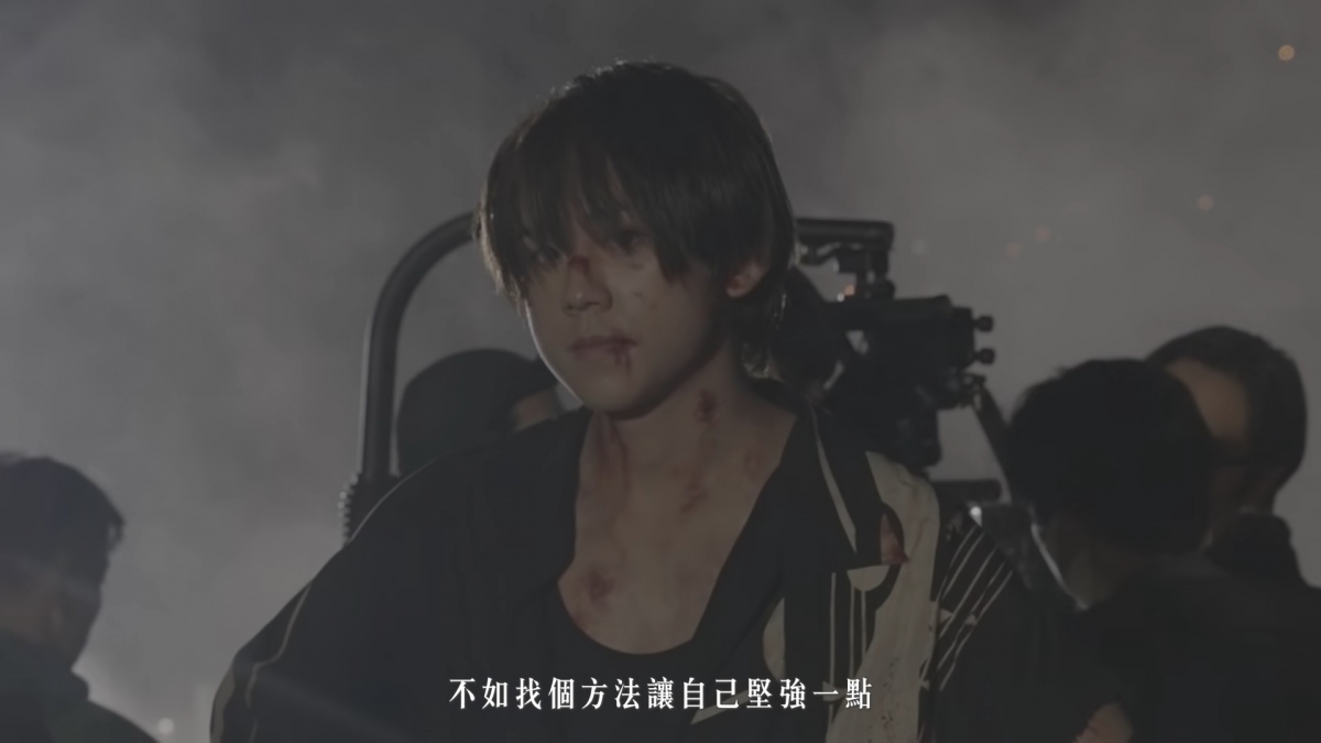 姜濤仔細諗又覺得無意義,認為不如搵個方法令自己堅強啲!
