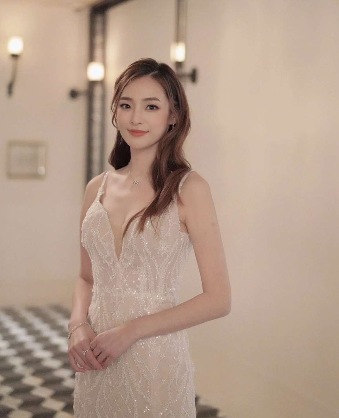 早前,前港姐亞軍陳楨怡(Celina)被爆疑似一腳踏兩船!
