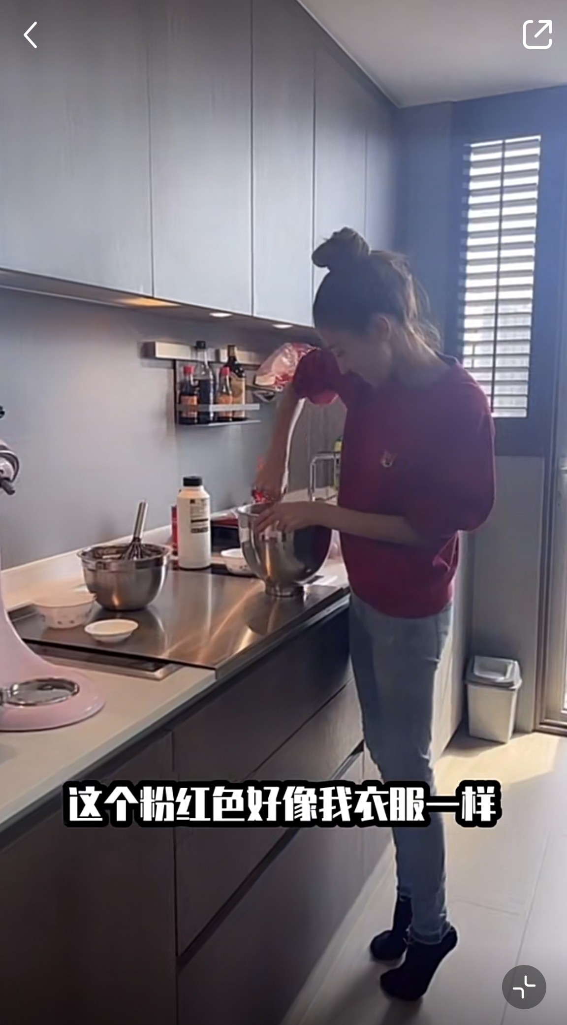 廚房用具更應有盡有,整齊擺放~