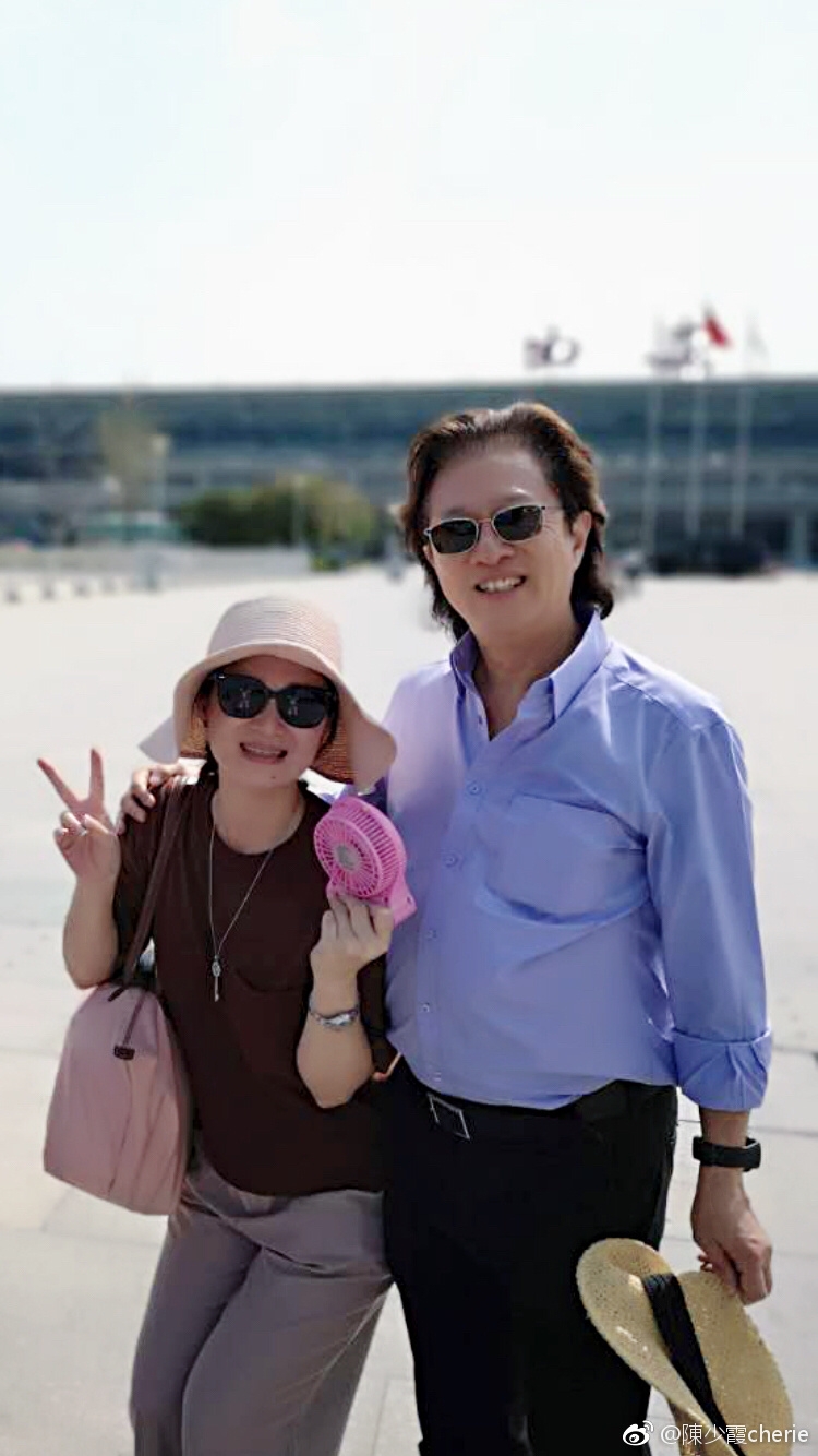 39歲的陳少霞終於苦盡甘來,與真命天子拉埋天窗,再度以入豪門!