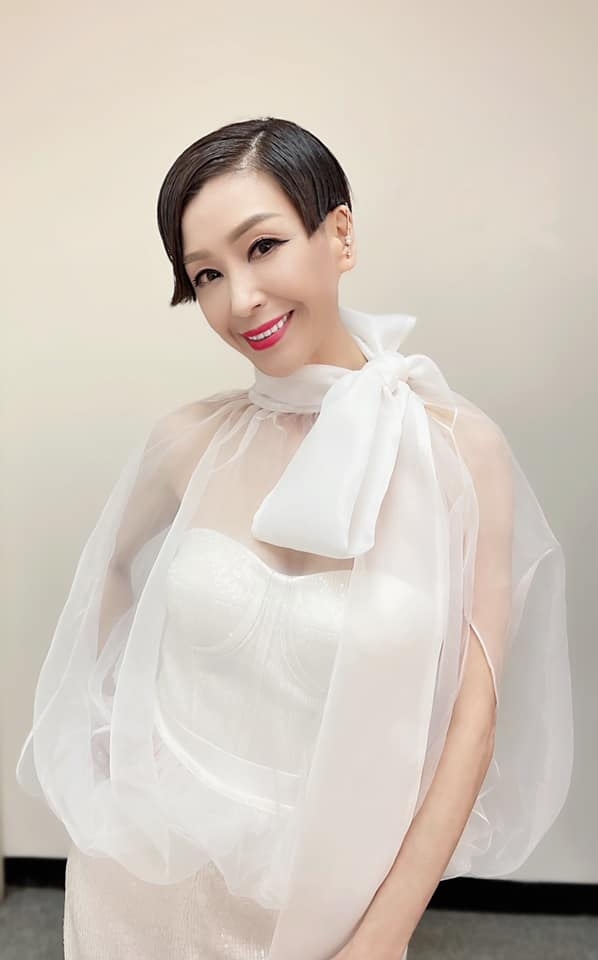 伍姑娘現在跟丈夫相當恩愛