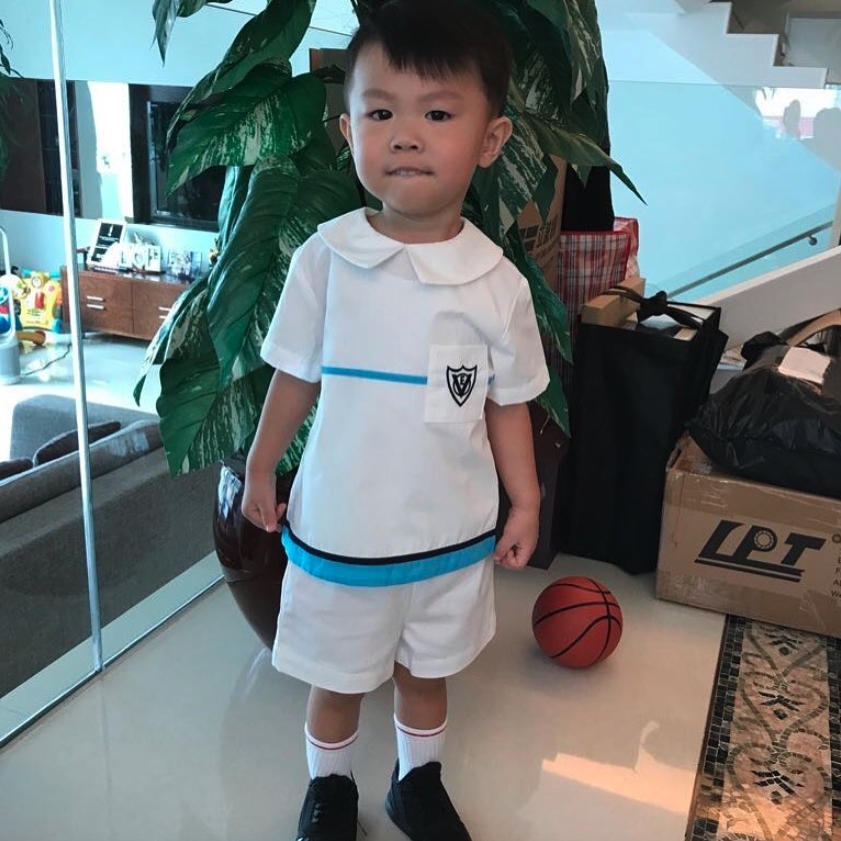 可見單位裝修以灰白色為主~