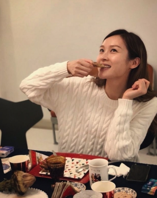 酒店密會被踢爆