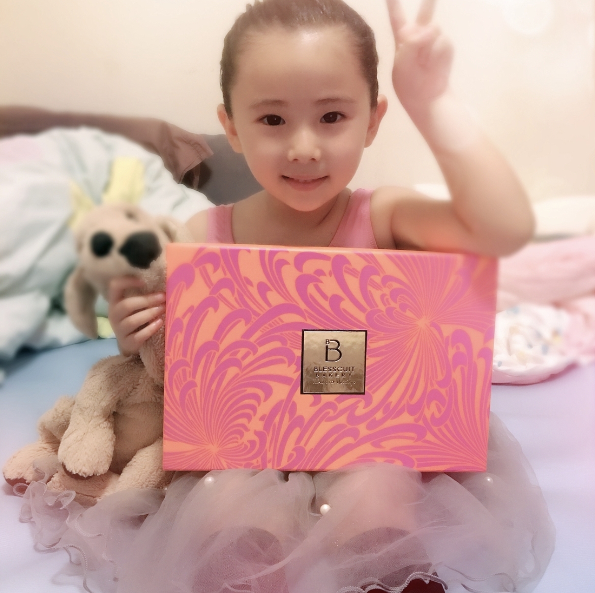 Kylie跟小時候的郭羨妮外貌餅印一樣!