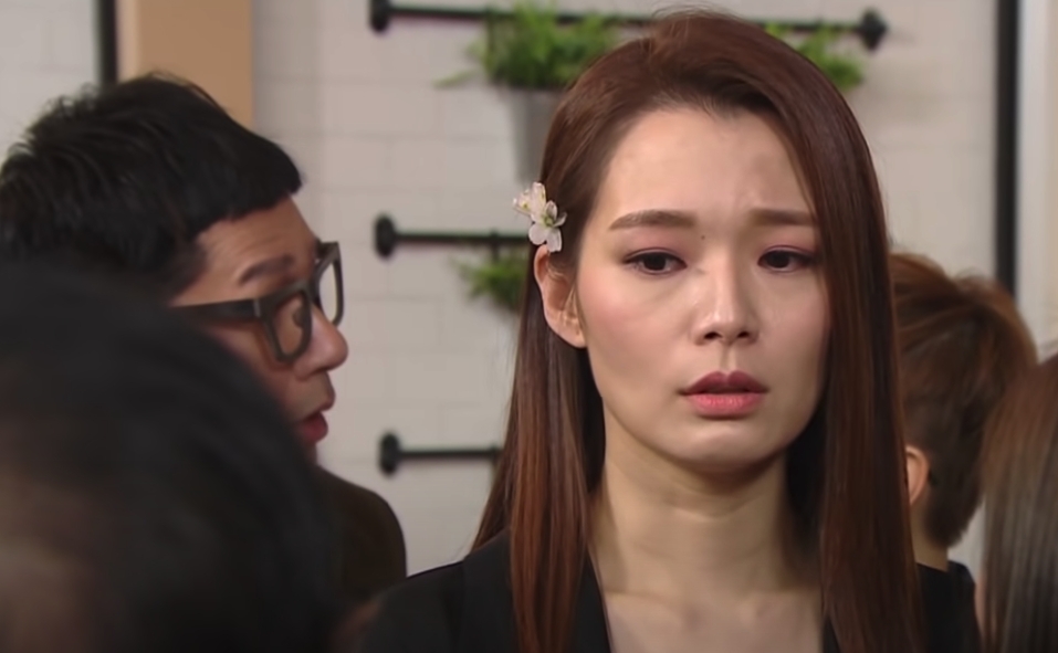 港女連食兩次檸檬