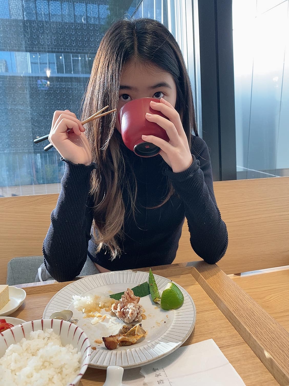 不少網民都驚嘆Grace轉眼間已經長大,少女味十足!