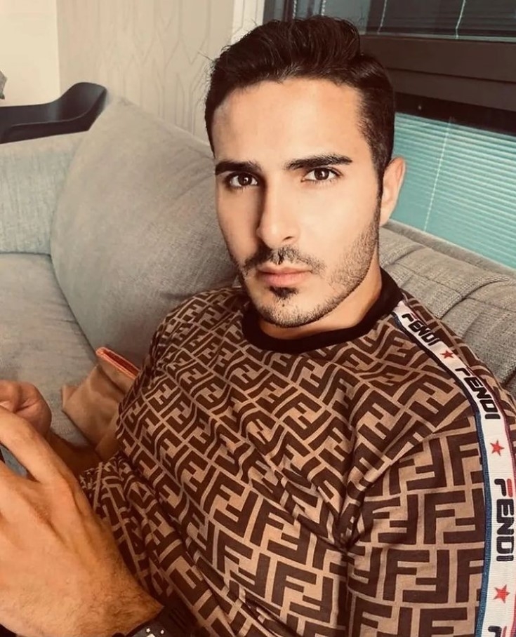 Simon早前雖然因為使用虛假護照被海關逮捕,並將他引渡回以色列受審~