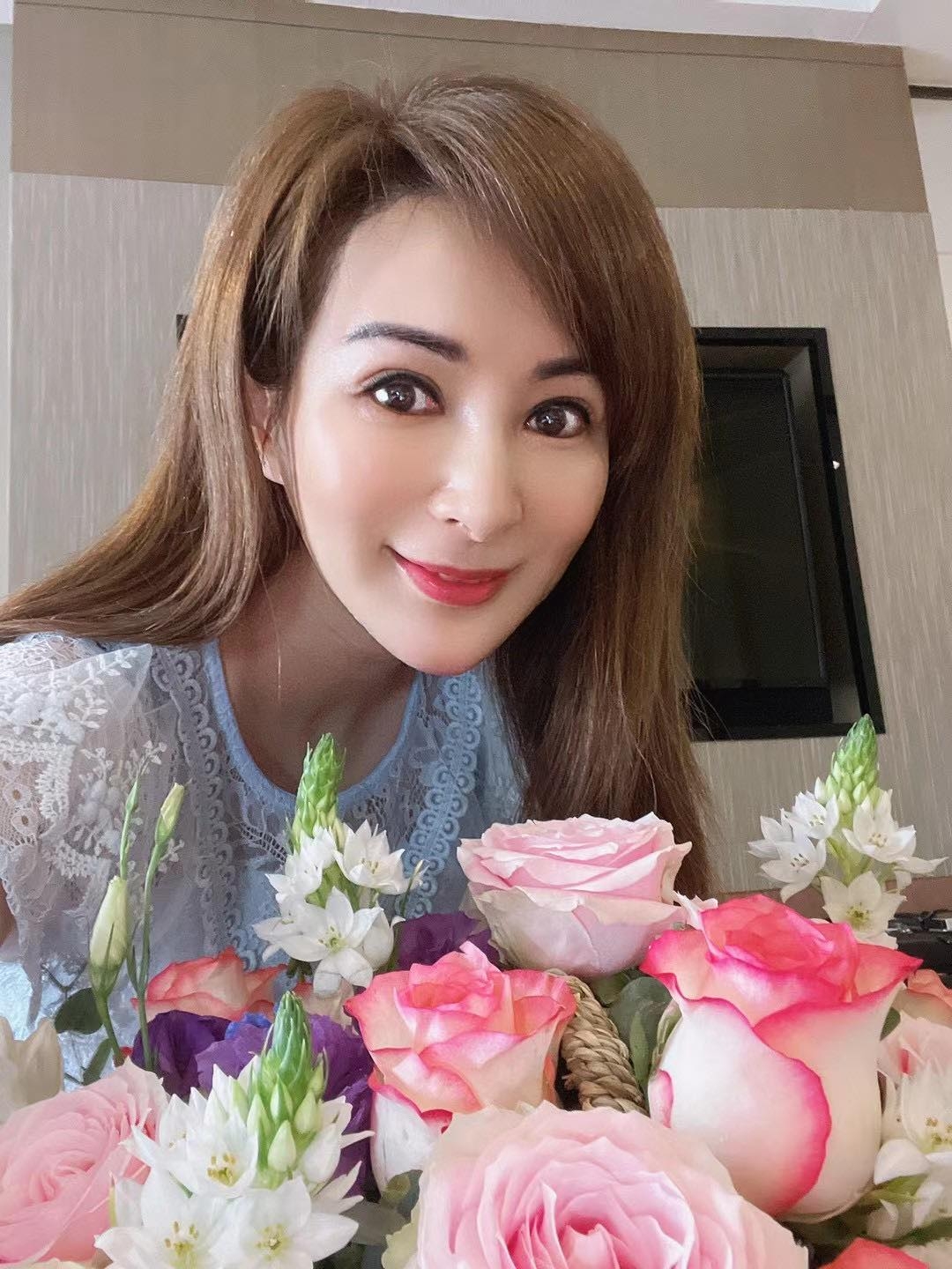 羅霖向女士們分享保養及凍齡秘訣!