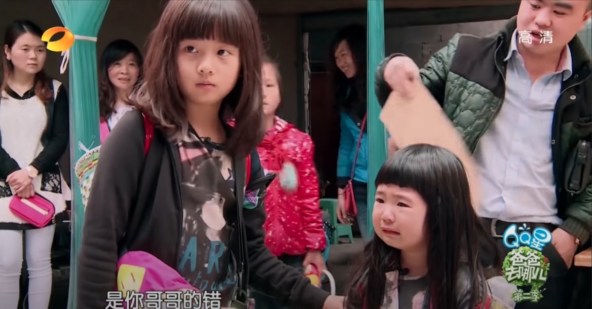 乖巧的多多不時照顧Grace、Joe、貝兒等其他小朋友!