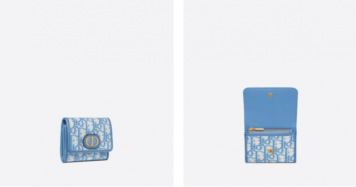 以矢車菊藍提花製成，設計小巧精緻