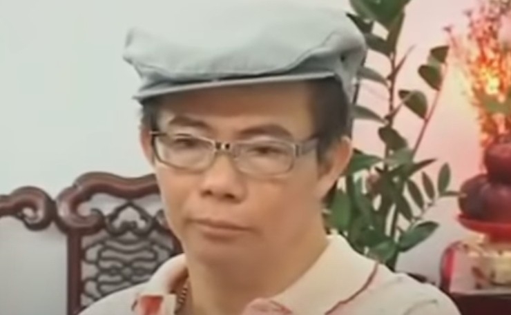 梅啟明被母親閂水喉