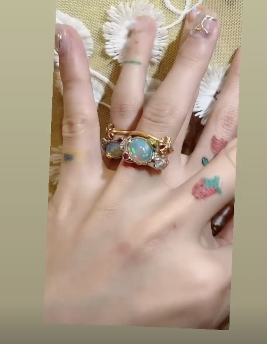 對戒出自一個小眾韓國首飾品牌「「Diligems」
