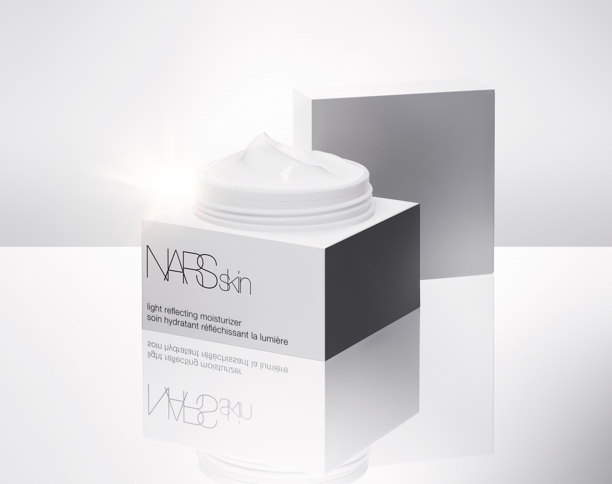 原生光亮肌水凝霜為底妝做好妝前保濕打底