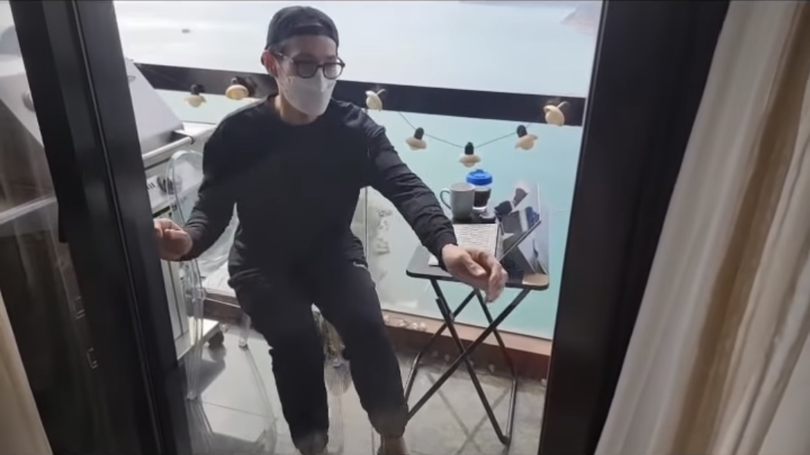 陳豪現時為了保護家人的健康,不惜在家中進行自我隔離!