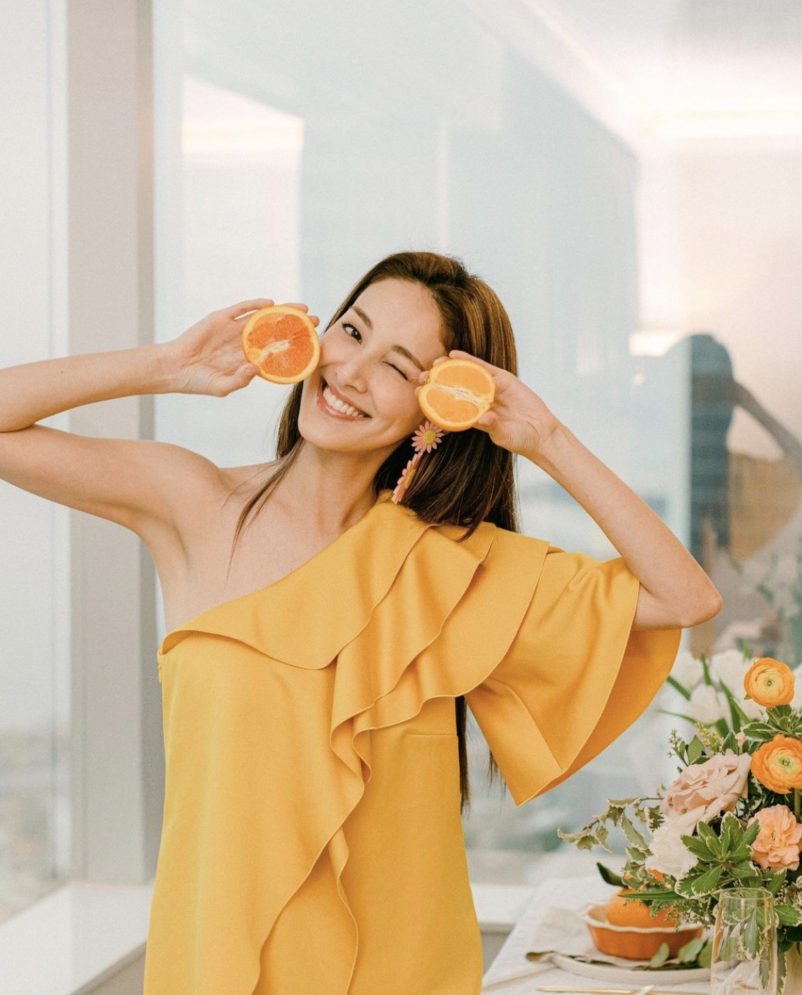 缺乏維他命C的話，有機會引發毛周角化症或毛囊周圍出血！