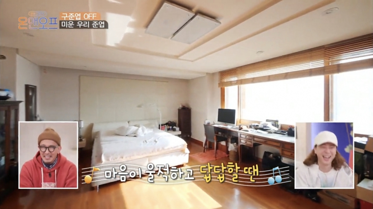 睡房的位置同樣採用溫馨舒適的木色設計~