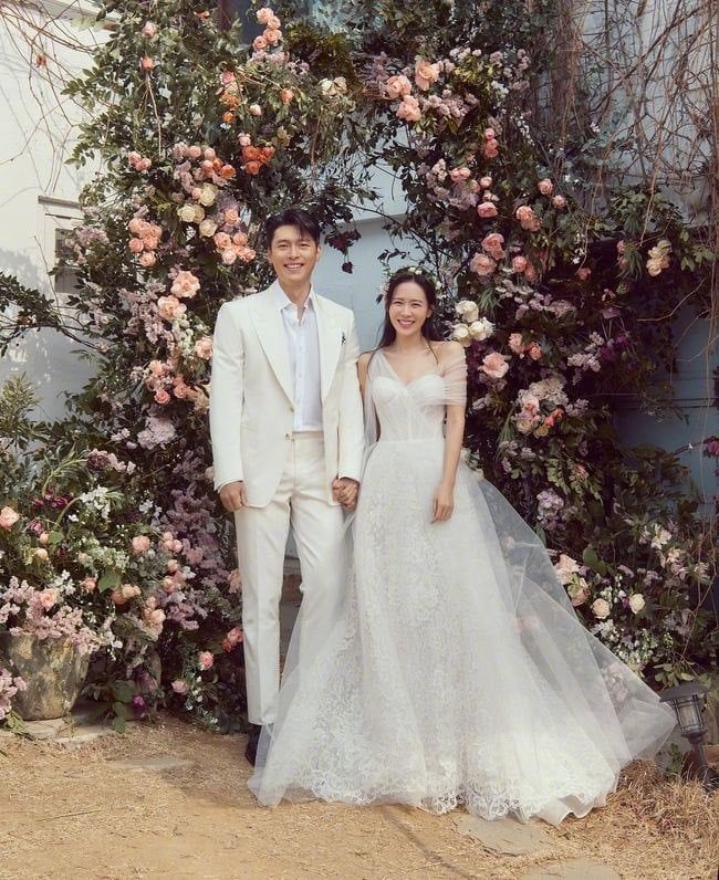 兩人婚照
