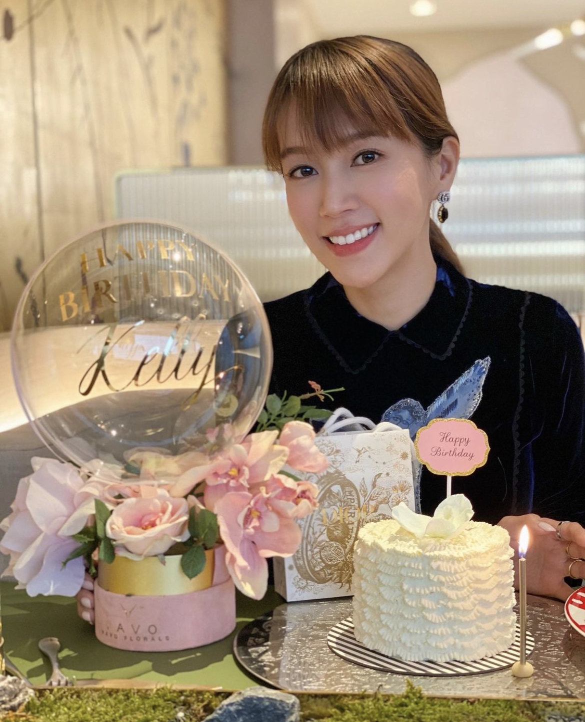 入行接近19年的 Kelly多年來發展不俗,越趨富貴!