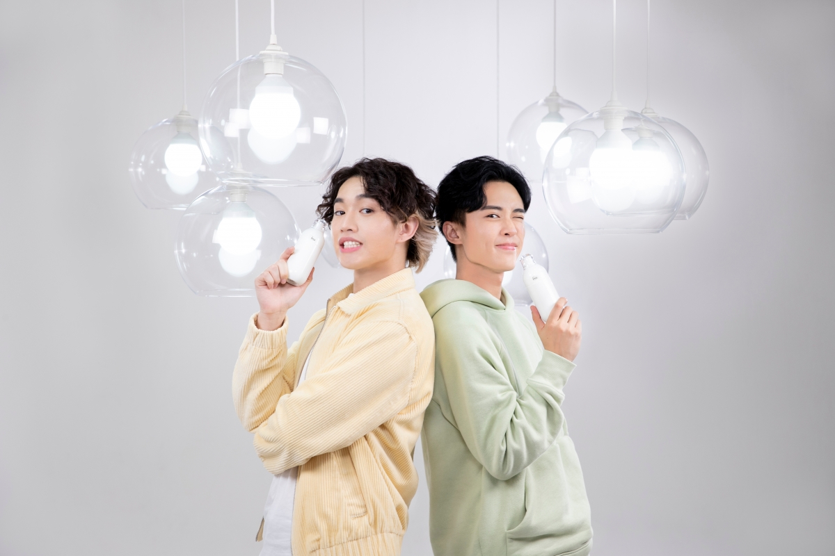 柳應廷(Jer)和顧定軒(Zeno)除了分別由《全民造星》第1及3輯後而人氣翻倍急升,他們的亮膚心得方法亦非常相似