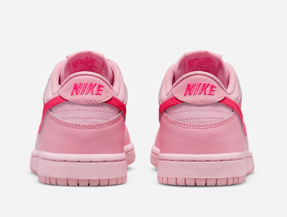 鞋身的剔號Logo,以及品牌名字就用上搶眼的Hyper Pink顏色!