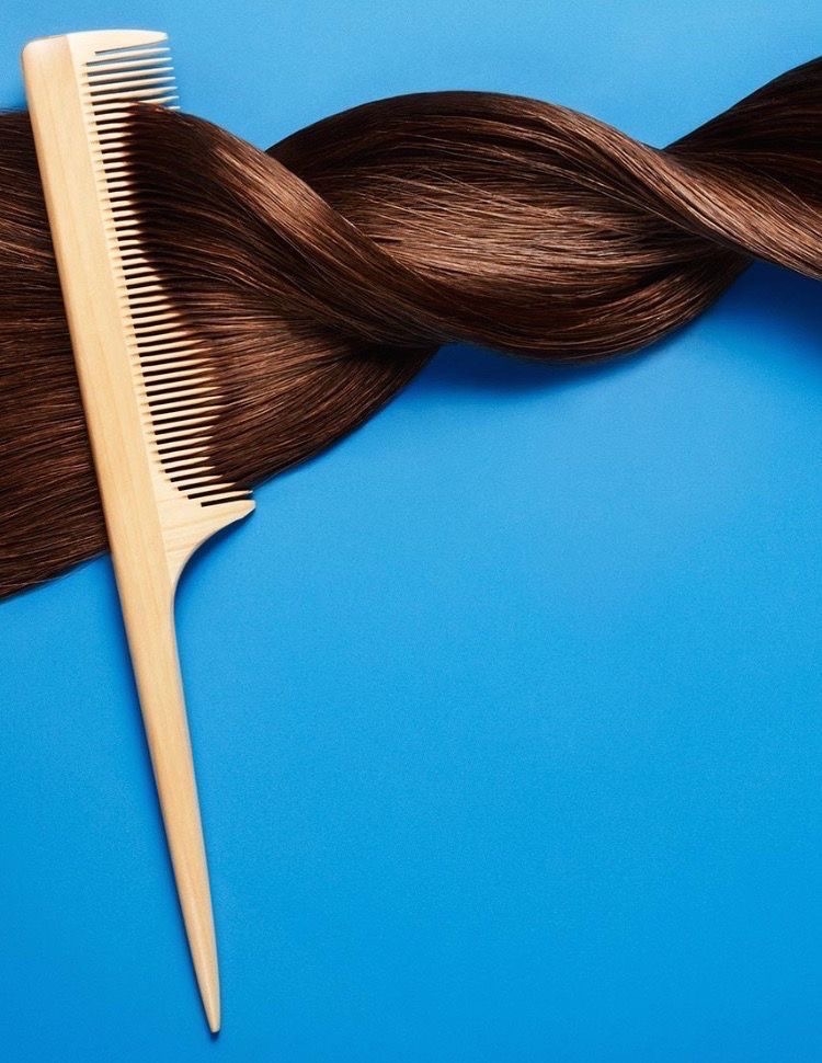 每日梳頭亦可以達到按摩頭皮的效果！