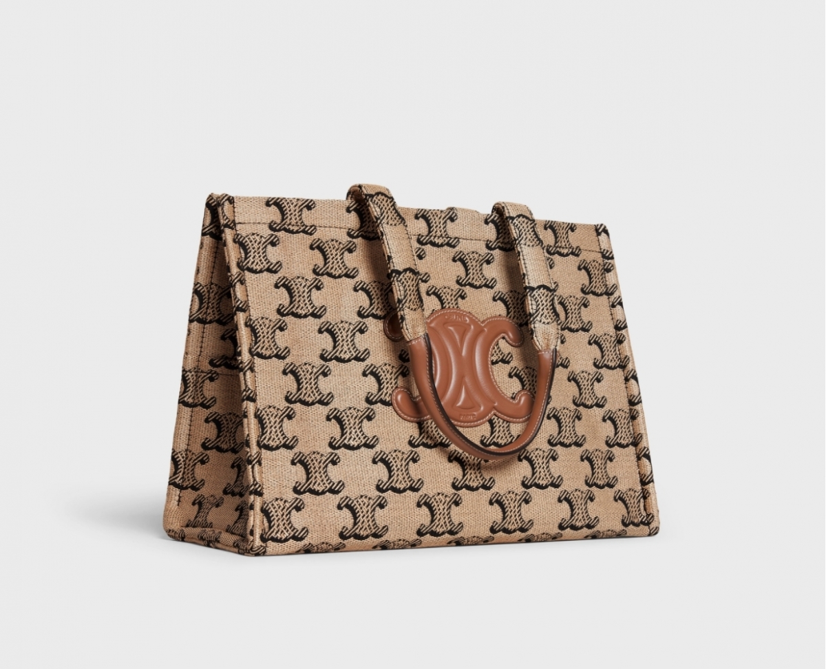 整體設計低調大方,古典味濃!