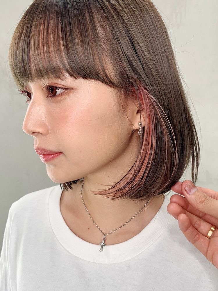 兩種淺色調的髮色結合，適合皮膚白白的女生！