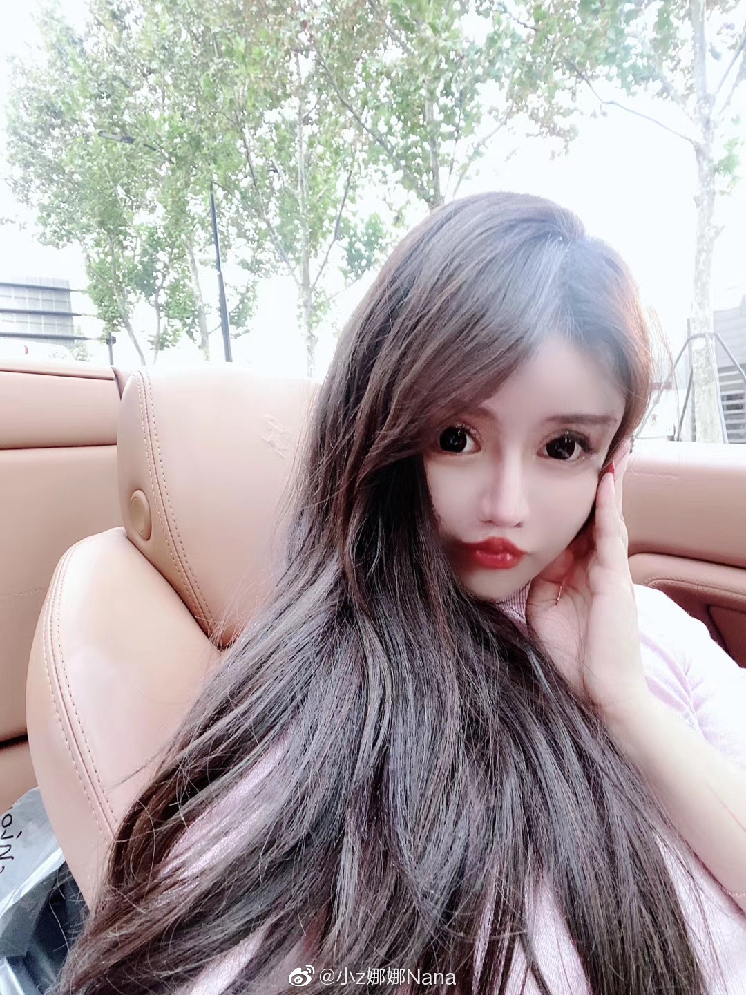 「小z娜娜nana 」幾乎五官全動過刀!