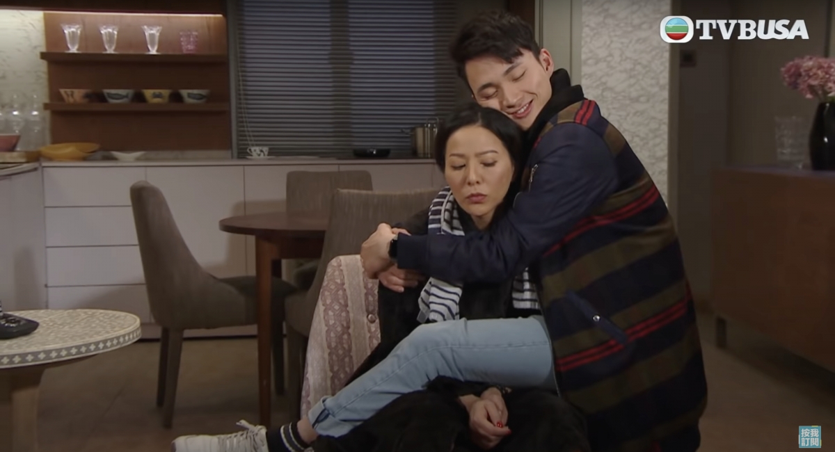 樓主表示:自從離開咗香港之後,每隔一年返香港都覺得佢哋明顯老咗