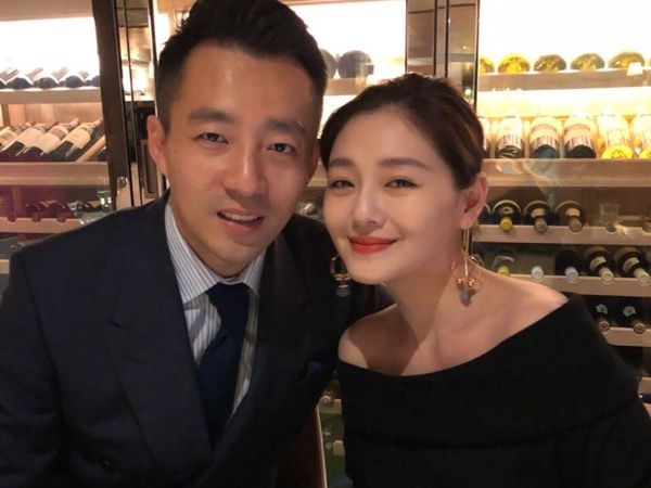去年離婚