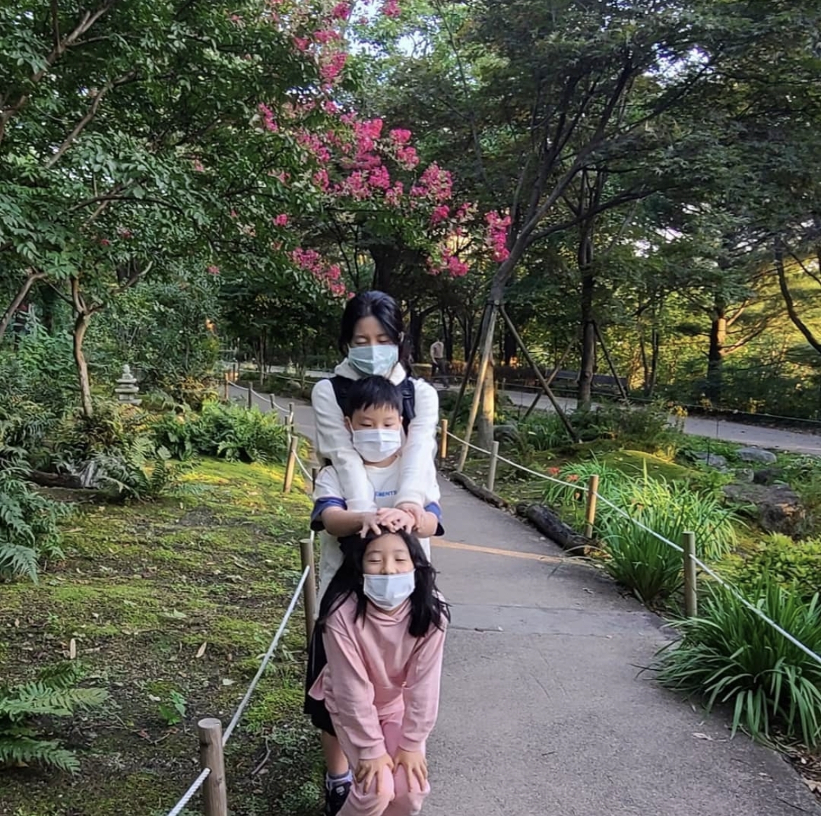 隨著兒女慢慢長大,李英愛近年復出拍戲~