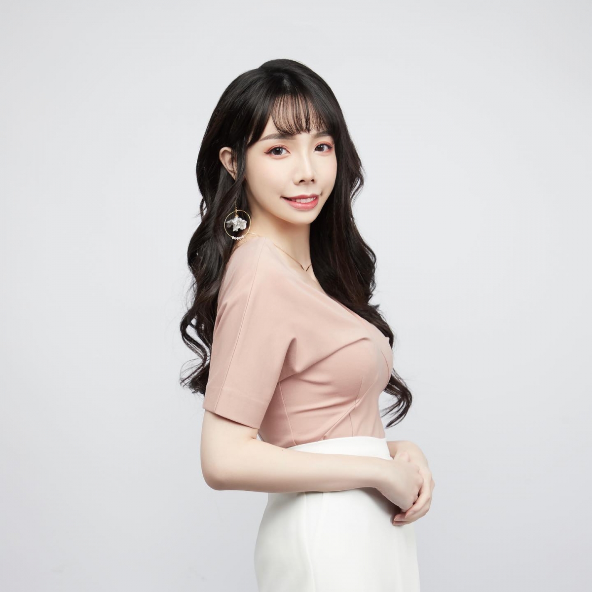 網紅愛里