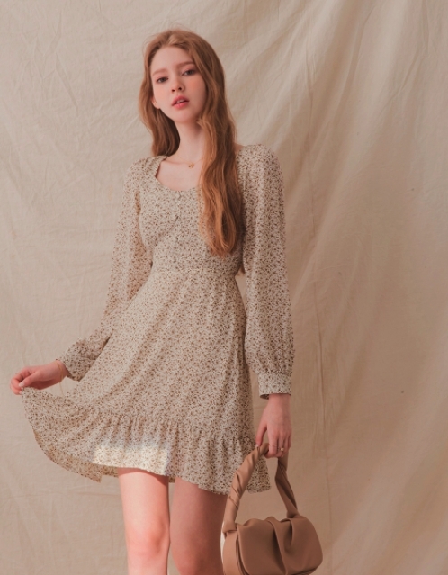 修腰的設計可以令腰部線條更加突出!