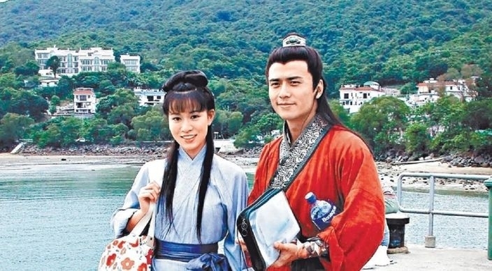 唐文龍曾力追佘詩曼