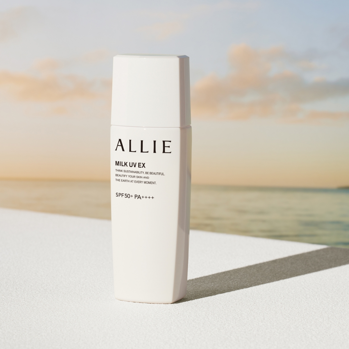 ALLIE持采UV高效防曬乳EX（建議售價：HK$189/60ml）