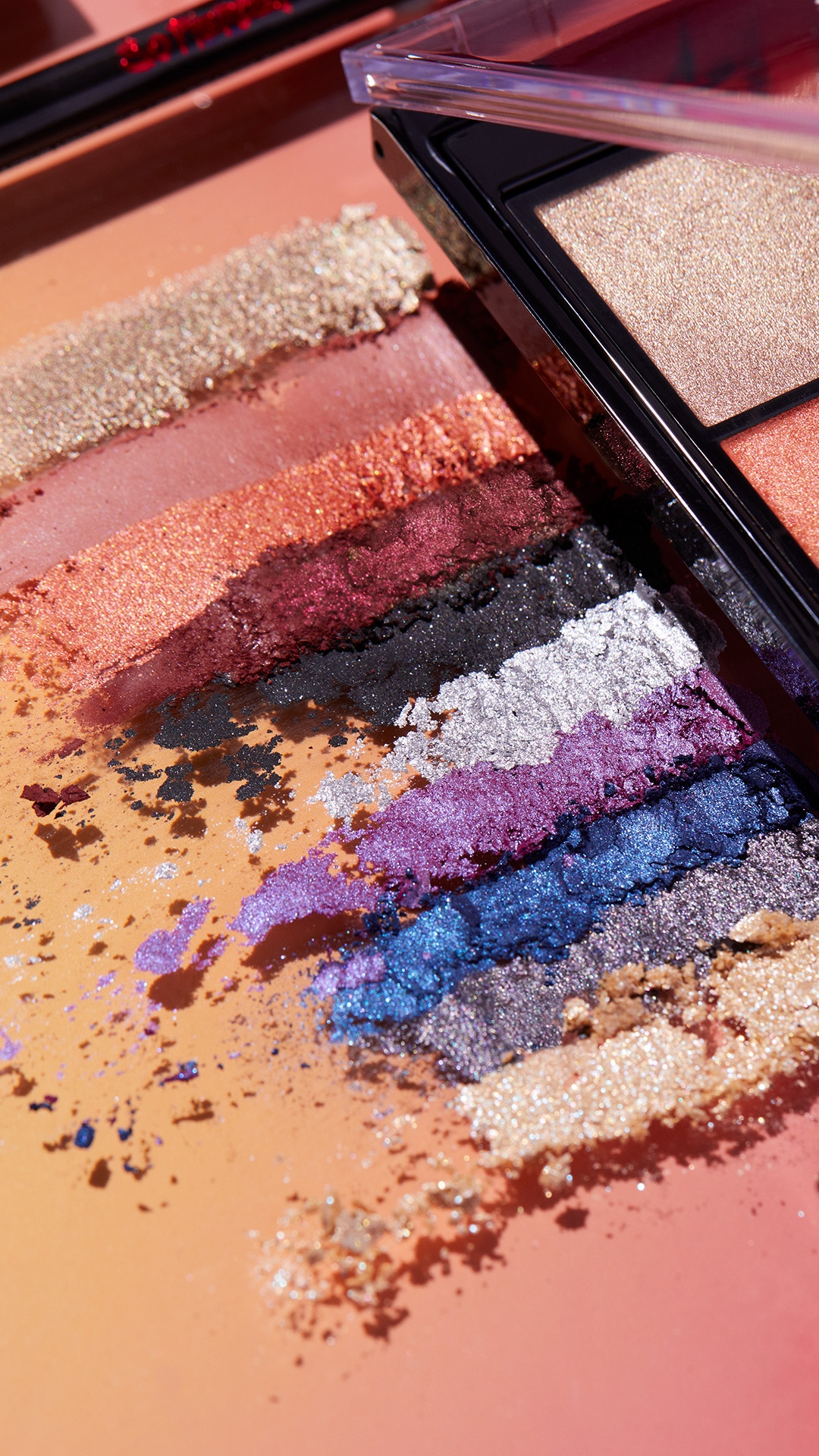Revlon x Megan Thee Stallion Big Bad Palette 壞女皇閃爍彩妝盤