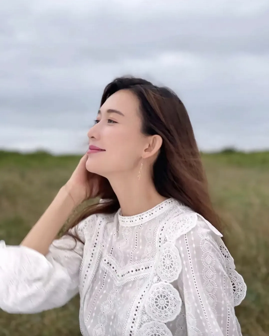 不少名人和網民紛紛送上祝福！