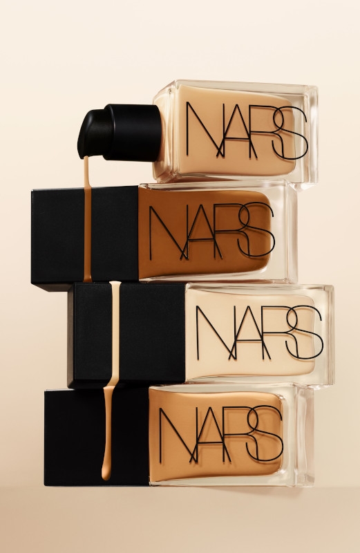 NARS LIGHT REFLECTING 原生光亮肌粉底液