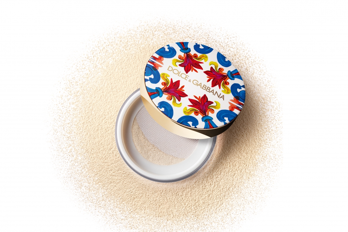 Solar Glow 透光定妝蜜粉