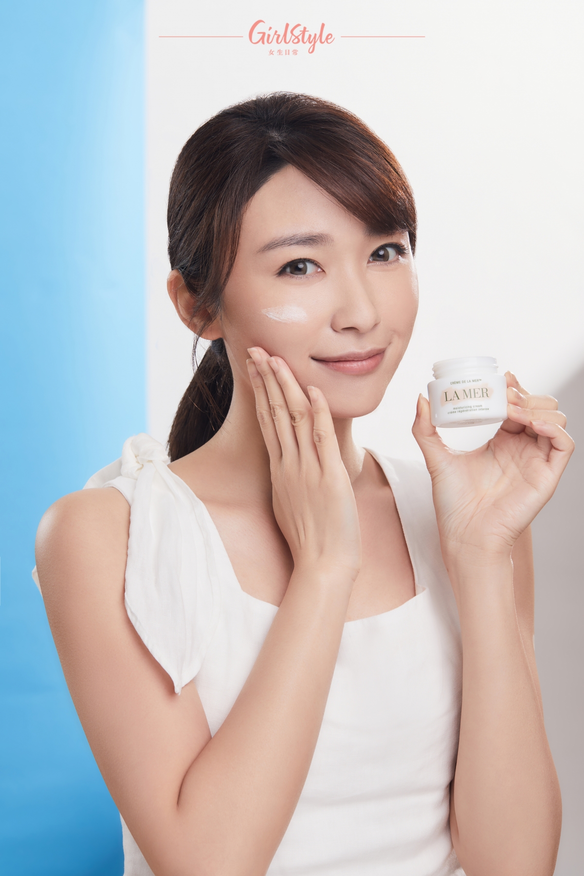 這款最值得投資的「Crème de la Mer 精華面霜」是 La Mer 大熱的皇牌產品,功效強勁,獲用家超高的好評度!