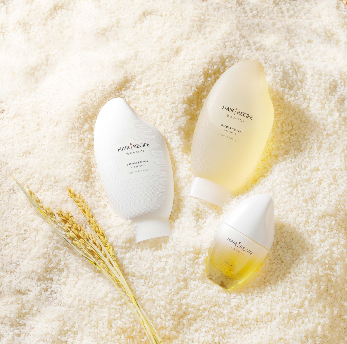 「純米瓶」溫養豐盈系列護髮素（左）、洗髮露（中）及「純米瓶」養髮米糠油（右）