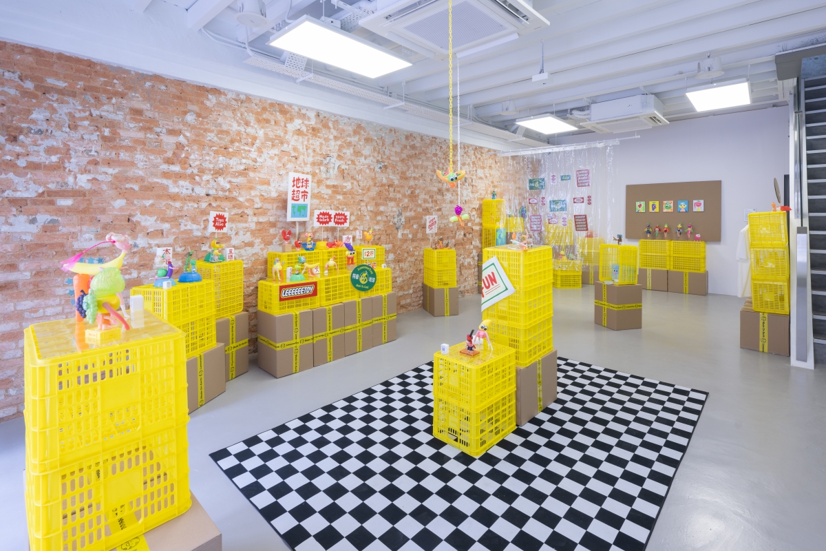 2/F還率先展出RAZE跨界與本地玩具單位LeeeeeeToy的合作聯乘，玩具迷萬勿錯過！ 