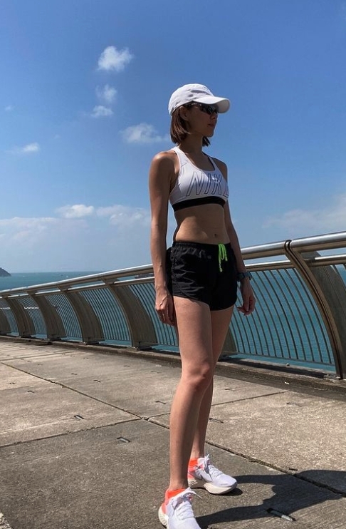 過度曝曬陽光會造成肌膚老化