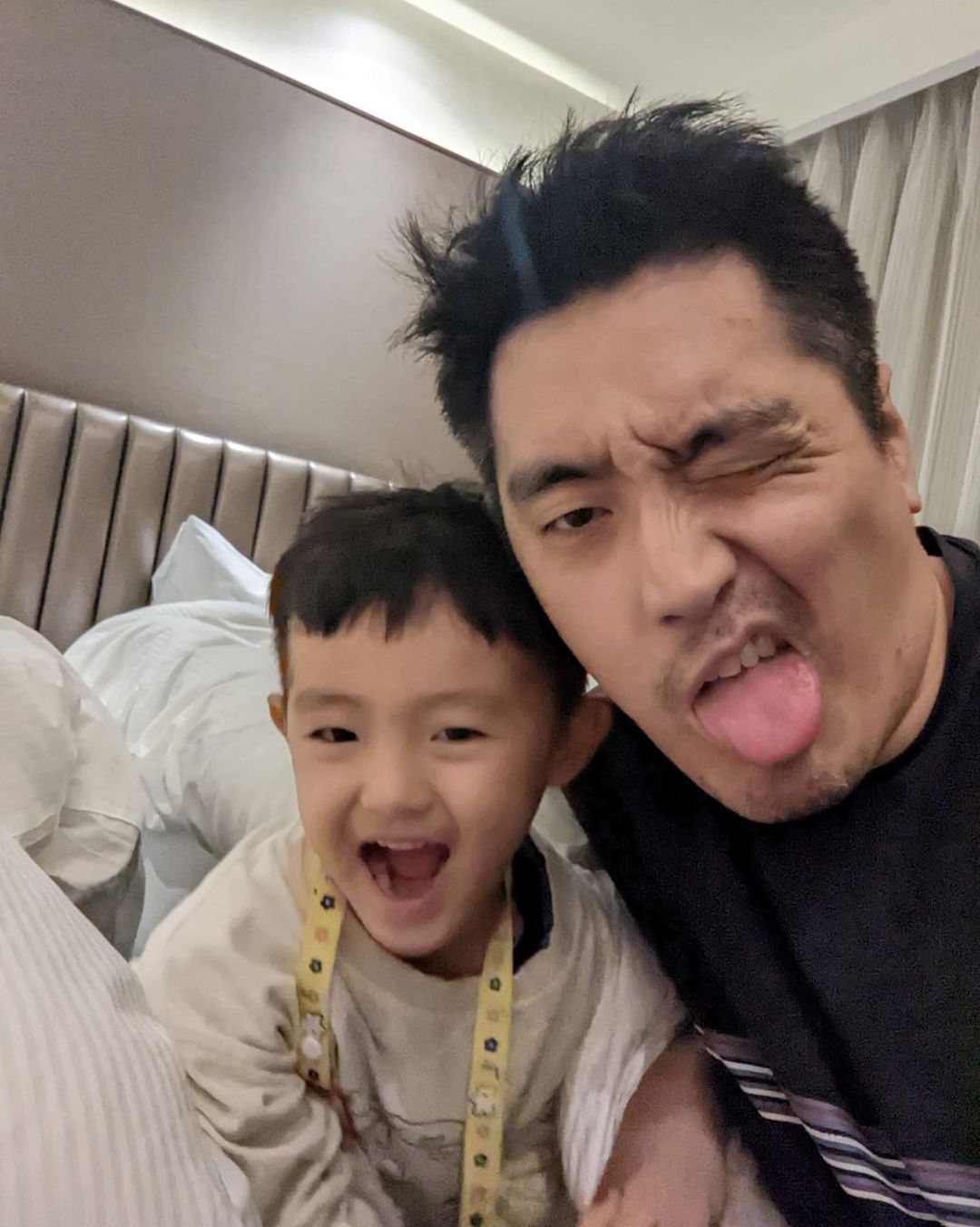 John解釋他多次向對方確認時間,但都被已讀不回