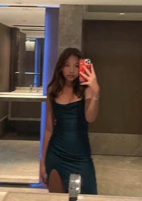 Jillian充滿成熟魅力