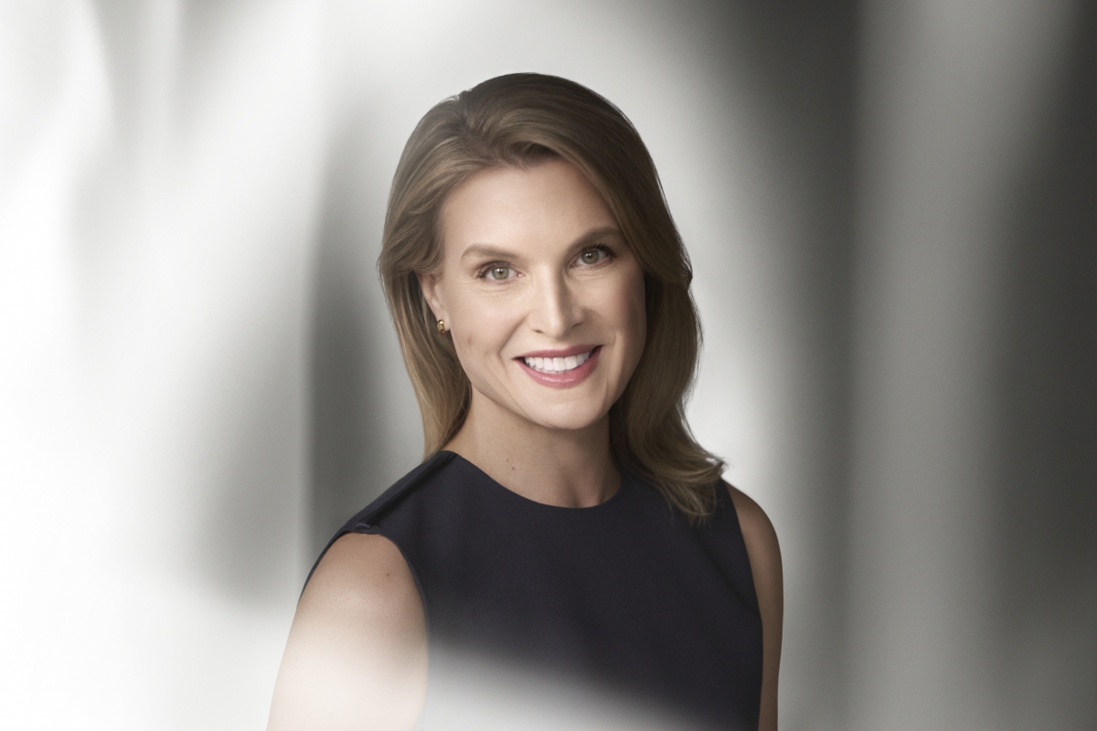 Dr. Elizabeth Hale ── 美國皮膚專科醫生及紐約大學醫學院的臨床助理教授