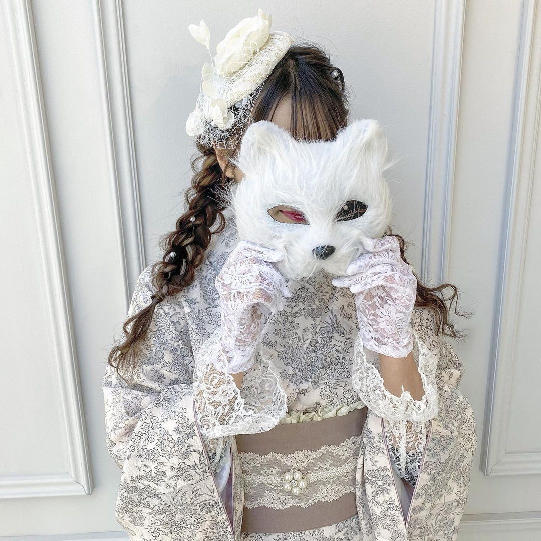 日本京都一間和服店就有特別的蕾絲和服出租