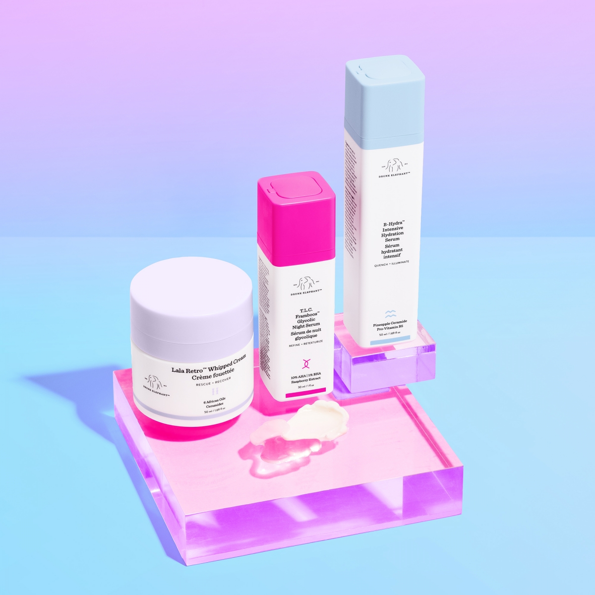 Lala Retro™視黃醇乳霜（左）HK$470（50ml）、T.L.C Framboos™夜間煥顏精華（中）HK$705（30ml）、B-Hydra™強效保濕精華（右）HK$375（50ml）