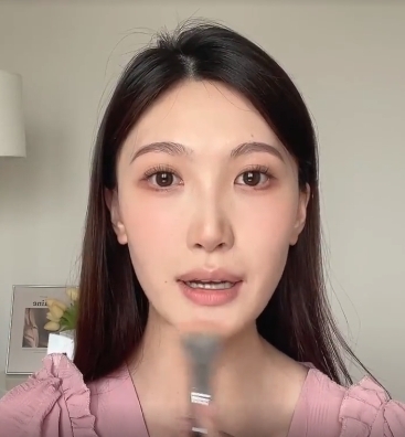 鼻頭和下巴都可以來一點