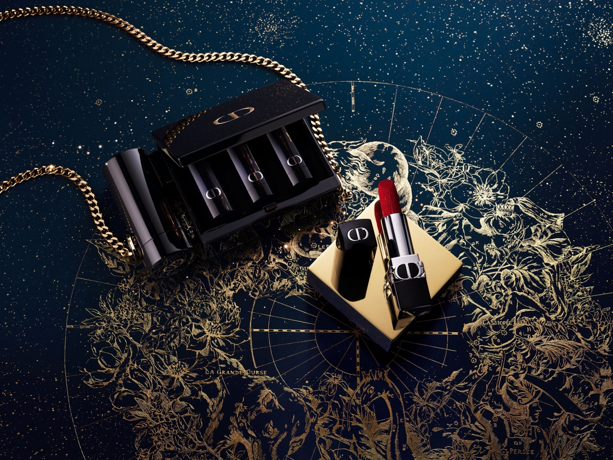 傲姿唇膏套裝晚宴包，包括：1支傲姿唇膏#999 Velvet，以及3支傲姿唇膏補充裝#471 Enchanted Pink、#674 Midnight Rose及#913 Mystic Plum。